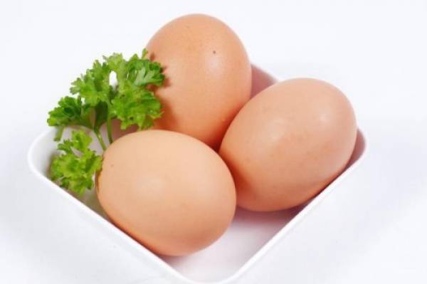 Món ngon mỗi ngày: Trứng ốp la hình hoa cho phái mạnh vào bếp trổ tài ngày 20/10