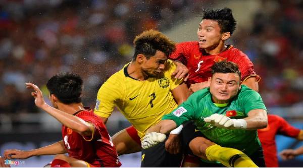 Báo Malaysia không phục: VN may mắn mới sống sót sau hiệp 1, chúng ta đá hay hơn rõ ràng