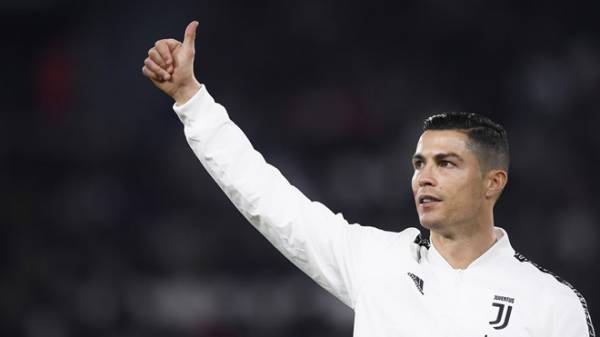 Báo Italy: Ronaldo không tới lễ trao giải Quả bóng vàng