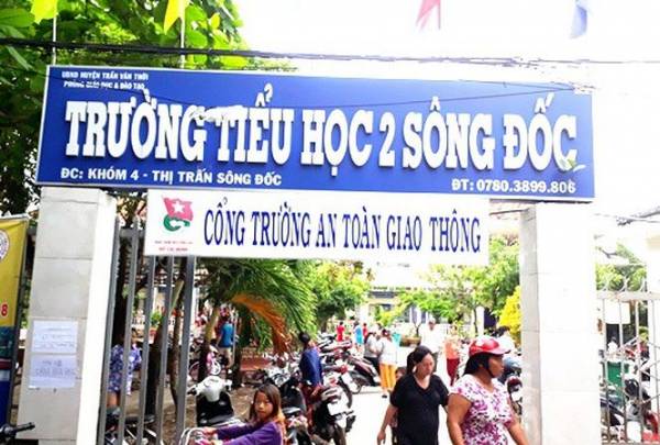Kiểm điểm Hiệu trưởng ép đóng tiền xã hội hóa giáo dục