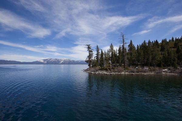1200px-Tahoe_North_Shore_from_the_East_Shore