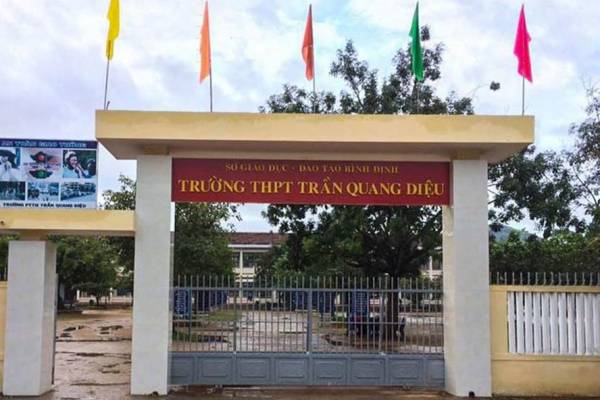 Trường THPT Trần Quang Diệu, nơi thầy giáo bị học sinh đánh.