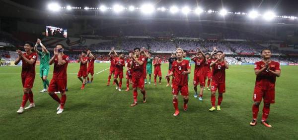 Tuyển Việt Nam đã chính thức giành tấm vé để bước vào vòng 1/8 của giải Asian Cup 2019.
