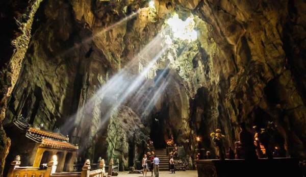 Vẻ đẹp huyền bí tại khu di tích Danh thắng Ngũ Hành Sơn.