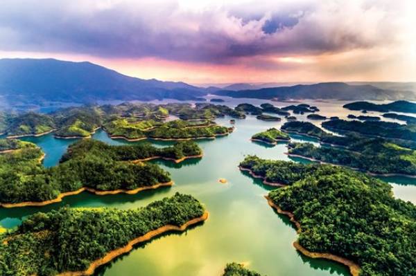 Hồ Tà Đùng - “Vịnh Hạ Long” của Tây nguyên
