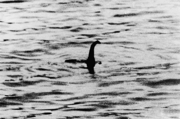 Hình ảnh quái vật hồ Loch Ness.