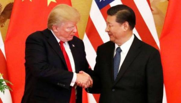 Tổng thống Mỹ Donald Trump hôm qua thông báo, ông sẽ sớm có cuộc tiếp đón Chủ tịch Trung Quốc Tập Cận Bình. Ảnh: Reuters.