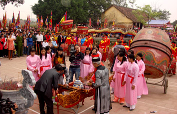 Hát trống quân Dạ Trạch - làn điệu cổ hồi sinh