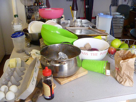 Kết quả hình ảnh cho nhà bừa bá»n