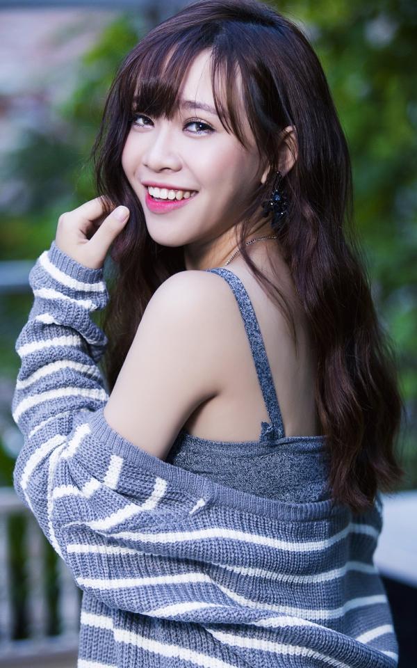 1443482291 bao uyen 6