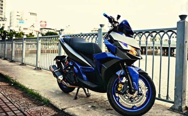 Yamaha Nouvo LX độ dàn vỏ lạ tại TP HCM 2