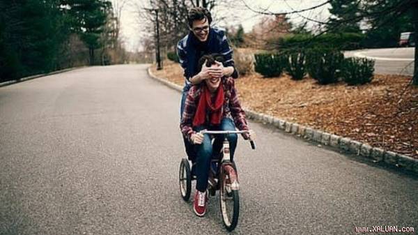 Ai cũng có một chuyện cũ nên quên đi