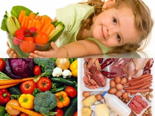 Chế độ ăn uống cân bằng là nguồn cung cấp chất sắt cho trẻ.