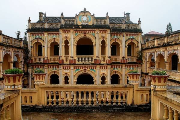 Dinh Hoàng A Tưởng.