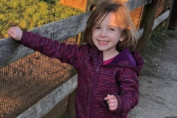 Bé gái bị mắc chứng bệnh nguy hiểm có thể ảnh hưởng đến tính mạng. Ảnh:Dailymail