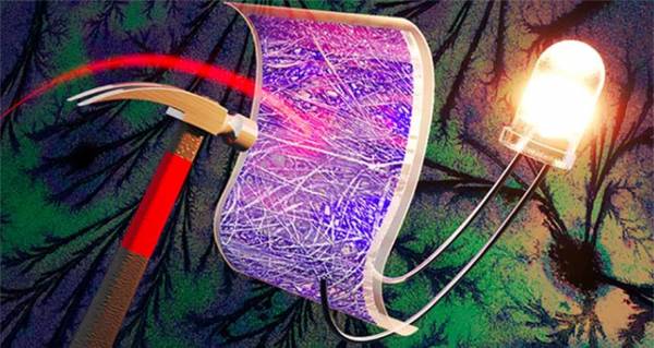  Vật liệu mới này có thể chịu được búa đập hơn 40 lần. (Ảnh: ĐH Washington).