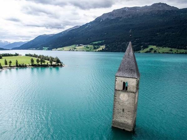 Tháp nhà thờ Graun