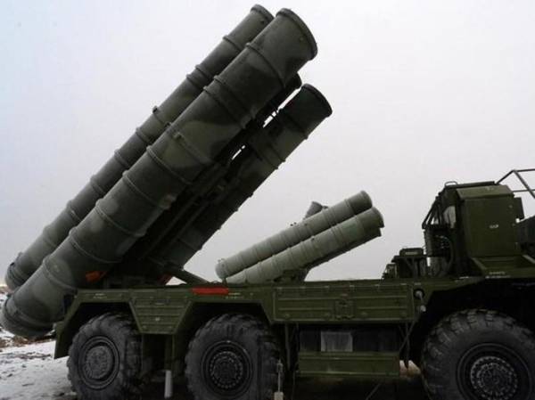Hệ thống phòng không S-400 của Nga. Ảnh: SPUTNIK