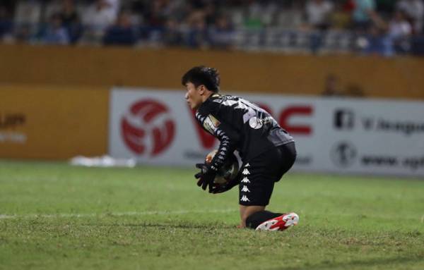 Thủ môn Tiến Dũng gần như chắc chắn sẽ lên U.23 Việt Nam