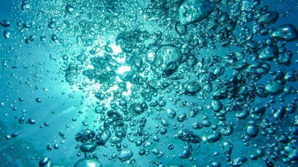  Nguồn ánh sáng kết hợp Linac (LCLS) và một tia X cực mạnh có thể tạo ra âm thanh làm bốc hơi nước. (Ảnh: Cnet).