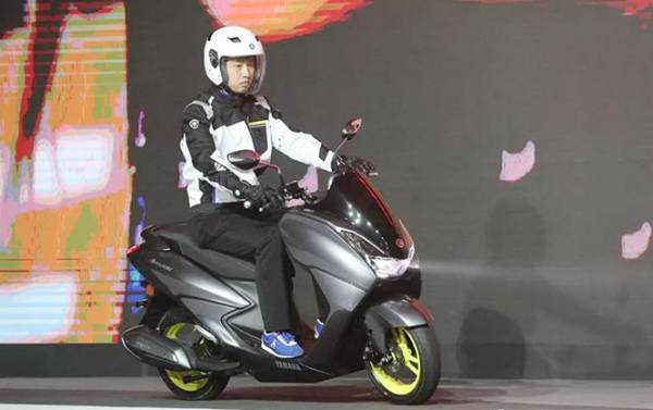Yamaha Avenue - mẫu xe tay ga hoàn toàn mới hướng tới khách hàng nam giới