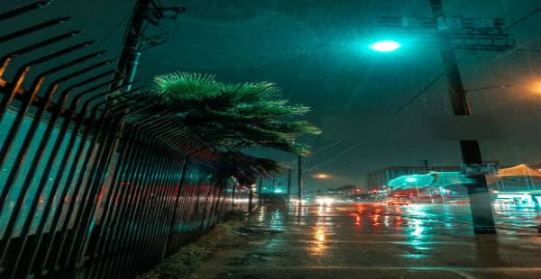 Ánh trăng và kẻ hai lòng