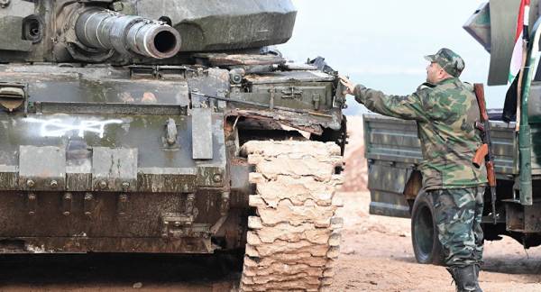 Đại chiến Syria:Bị tấn công, quân đội phản đòn đánh khủng bố sấp mặt