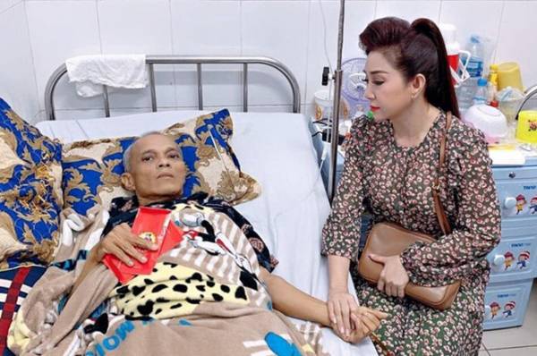 Nghệ sĩ Phương Tần (trái) đang nằm chữa trị bệnh hiểm nghèo tại BV Thủ Đức ẢNH: NSCC