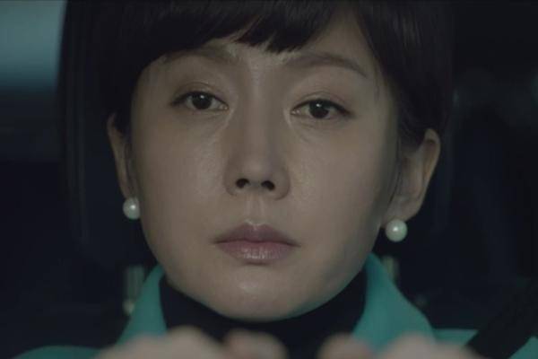 Thương vụ ái tình (Phần 22) : Diệu Hoa nuốt nước bọt cái ực.