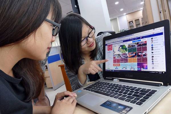 Từ năm 2017 đến nay, Cục Thuế Hà Nội đã rà soát 13.422 chủ tài khoản Facebook có các hoạt động kinh doanh bán hàng qua mạng. . Ảnh: S.T.