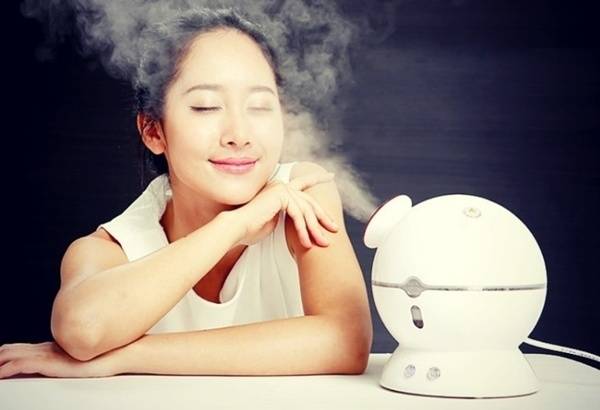 Xông hơi không chỉ thu nhỏ lỗ chân lông, trị mụn, giảm cân mà còn giúp da trắng mịn hơn đi spa
