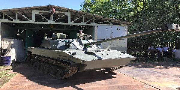 Pháo tự hành 2S42 Lotos.