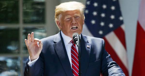 Tổng thống Trump khẳng định còn quá sớm để nghĩ đến việc có thỏa thuận với Iran