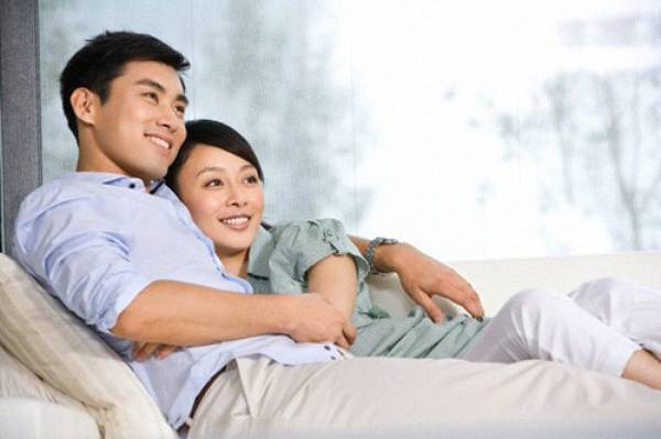 Những cách giữ lửa khi hôn nhân đang trên đà rơi xuống hố sâu