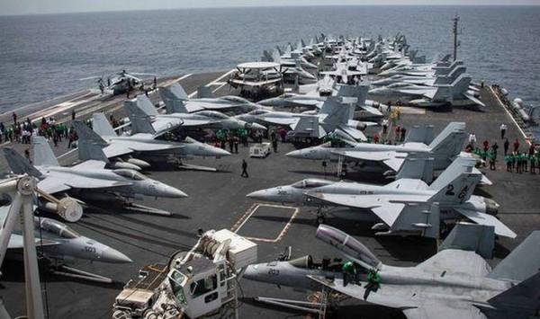 Tàu sân bay USS Abraham Lincoln Mỹ điều tới Trung Đông hồi tháng 5/2019. Ảnh: Daily Express