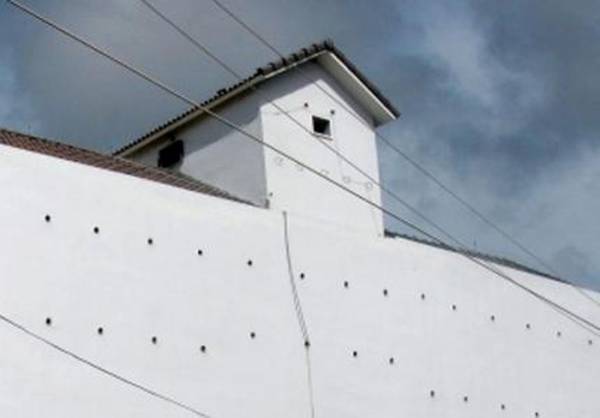 Một nhà lầu nuôi chim yến ở thị trấn Sông Đốc, huyện Trần Văn Thời, tỉnh Cà Mau.