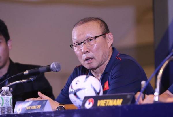 Những con số liên quan đến mức lương dự kiến của HLV Park Hang Seo xuất hiện trên báo chí trong nước và quốc tế thời gian qua là không chính xác ảnh: VSI