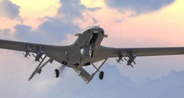 Máy bay Bayraktar.