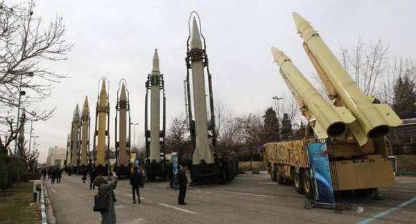 Lãnh đạo IRGC: ‘Chỉ mỗi Iran dám chống Mỹ’