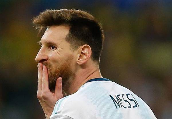 Messi tiếp tục thất bại trong việc giành danh hiệu đầu tiên cùng tuyển Argentina.