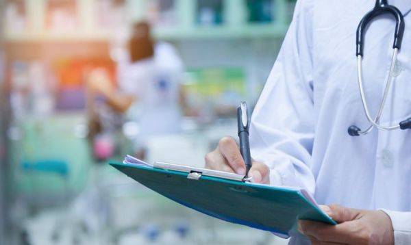 Tham nhũng đi lên, dịch vụ y tế đi xuống