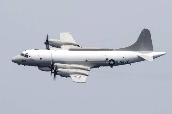 Máy bay EP-3 của Mỹ.