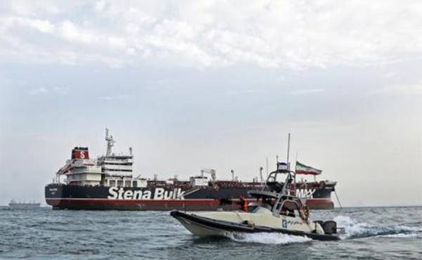 Cuộc chiến tàu chở dầu có thể bùng phát thành chiến tranh thế giới thứ ba ở Vịnh Ba Tư.