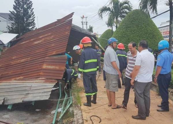 Hiện trường vụ lốc xoáy