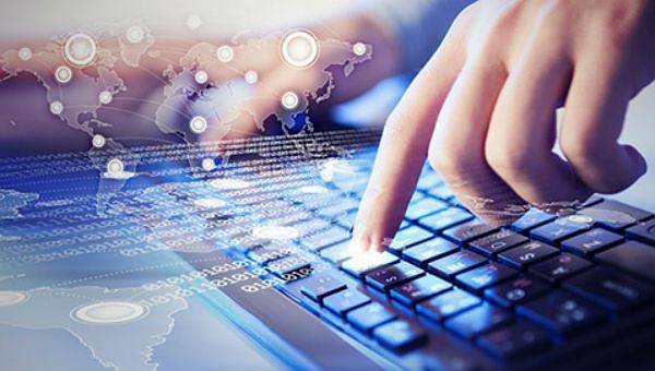 Cách nào để Chính phủ luôn ‘có mặt’ cạnh người dân và doanh nghiệp?