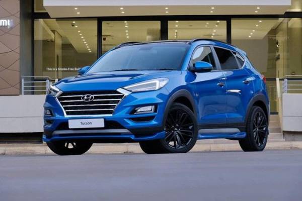 Hyundai Tucson Sport có ngoại hình thể thao hầm hố hơn bản tiêu chuẩn.