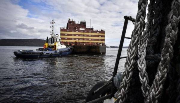 Nhà máy hạt nhân nổi Akademik Lomonosov sẽ sớm cập bến Siberia. /Getty Images.