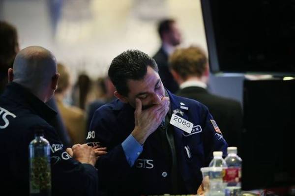 Trung - Mỹ “khai hỏa”, giới đầu tư nháo nhào tìm nơi trú ẩn