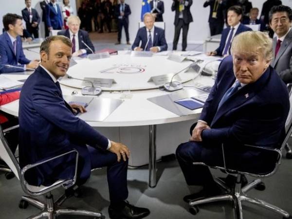 Các nhà lãnh đạo nhóm G-7 trong một cuộc họp được tổ chức tại Pháp - Ảnh: AP