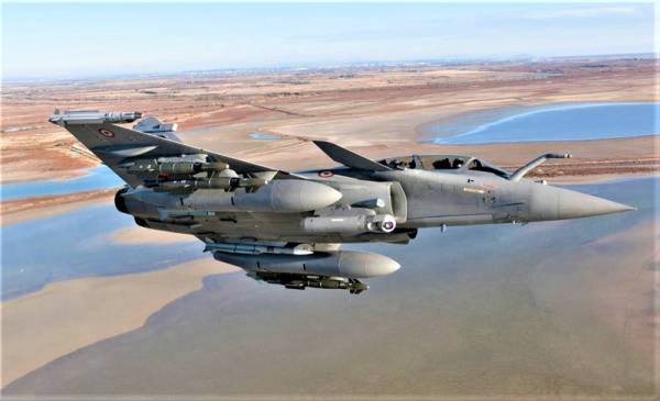 Dàn vũ khí khủng của Rafale;